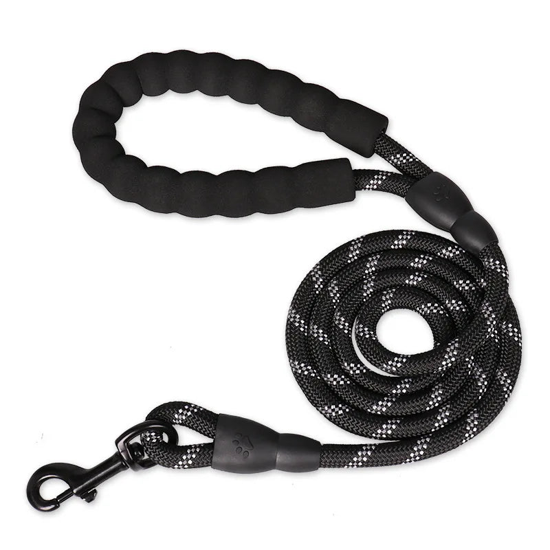 TITAN LEASH™