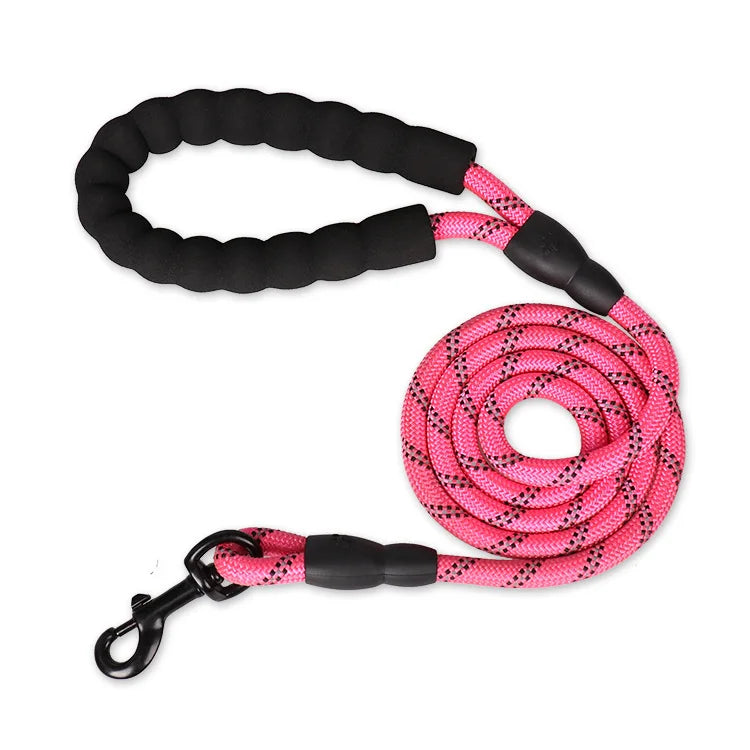 TITAN LEASH™