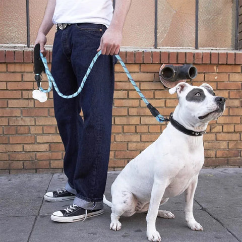 TITAN LEASH™