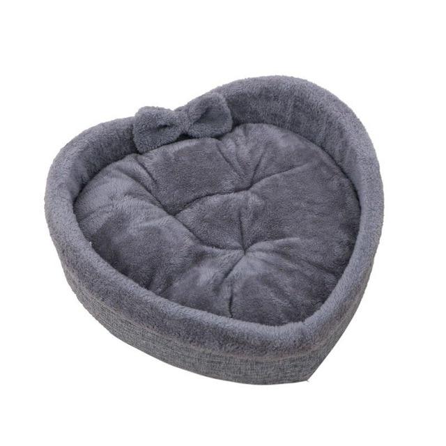Comfortable bed's cats heart form | Shaped kennel for pets - FANTASY BIG STORE
