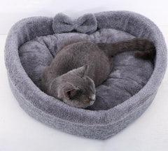 Comfortable bed's cats heart form | Shaped kennel for pets - FANTASY BIG STORE