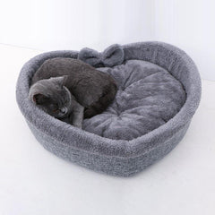 Comfortable bed's cats heart form | Shaped kennel for pets - FANTASY BIG STORE